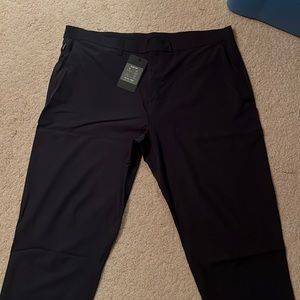 Fabletics “The Only Pant” (Navy)